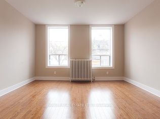 451 Parliament St #2, Toronto, ON M5A 3A3