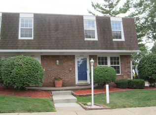 6273 Beechfield Dr, Lansing, MI 48911