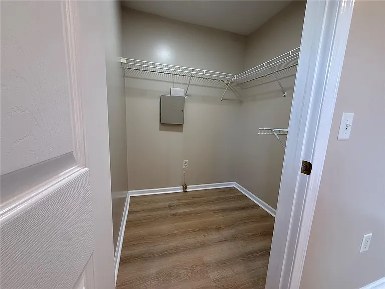 862 Brandon Ave — Photo 7
