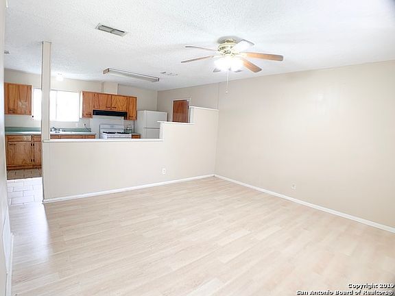 3rd image of 234 Jamaica Dr