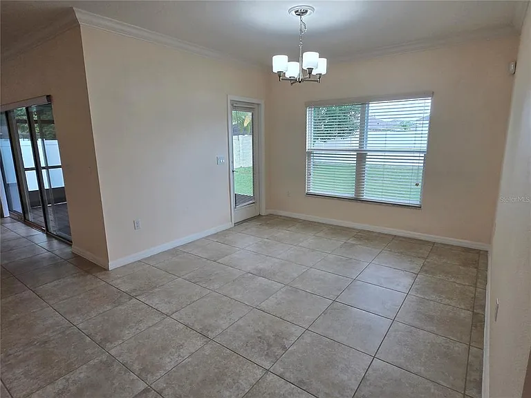 2246 Waukegan Dr — Photo 15