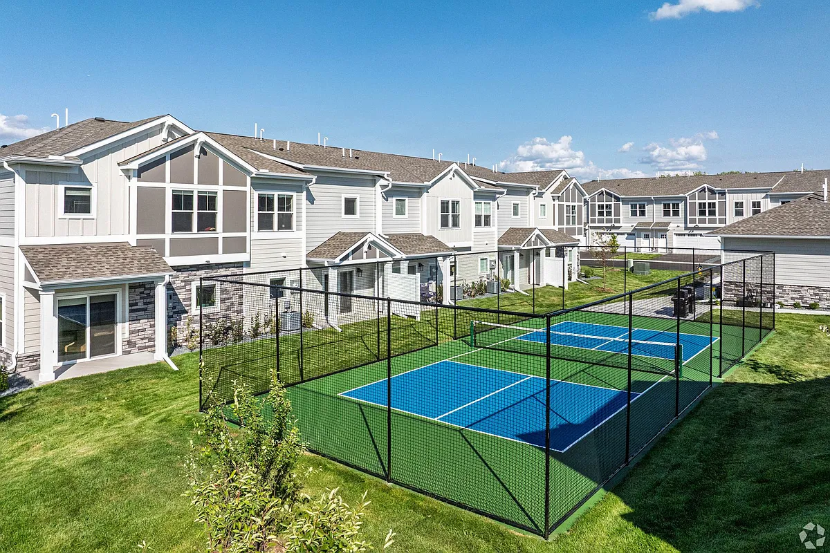Building Photo - Gateway Court Townhomes