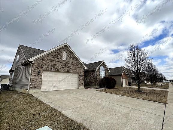3rd image of 4224 Bergamot Dr