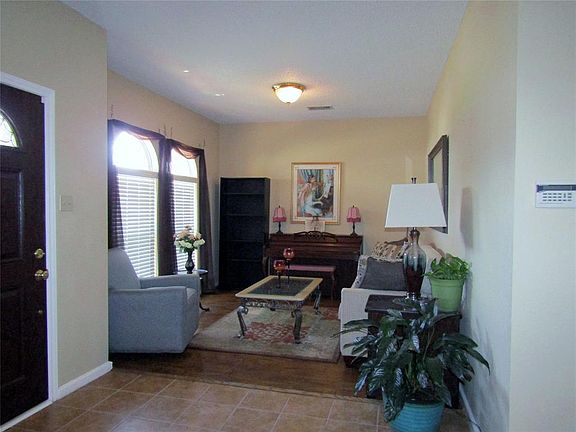 4th image of 5617 Eagle Dr