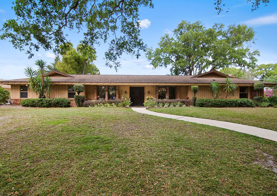 1st image of 2808 Montmart Dr