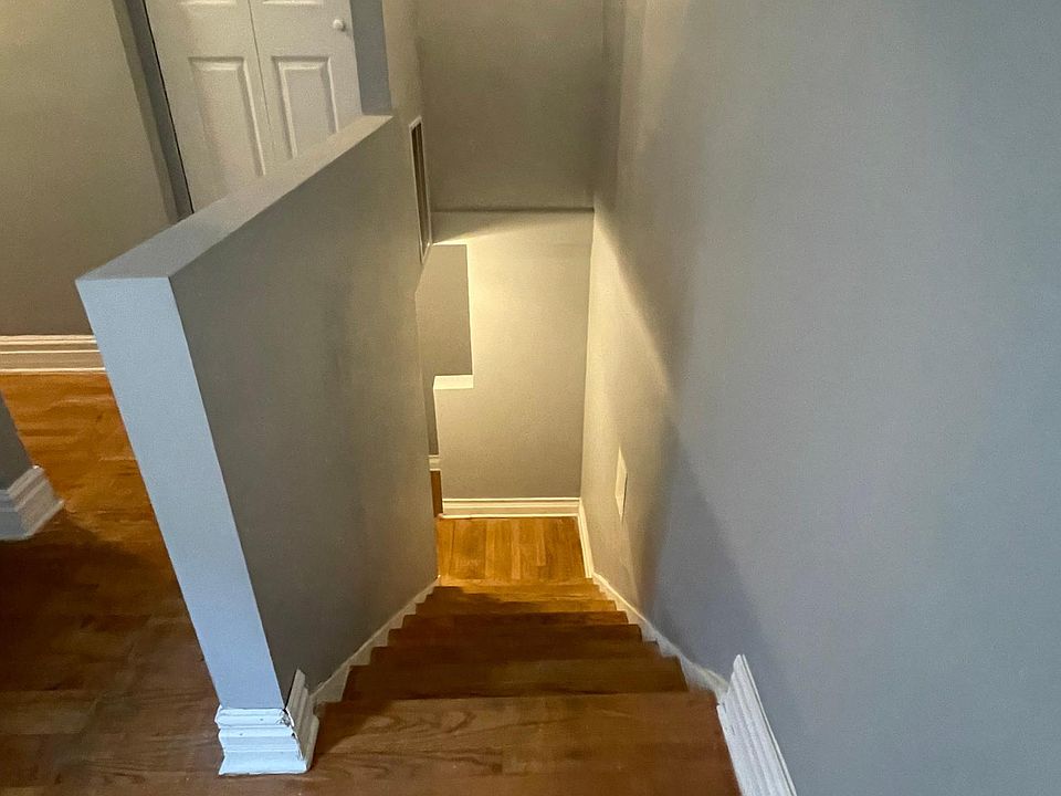 1st image of 6610 S Kenwood Ave #111