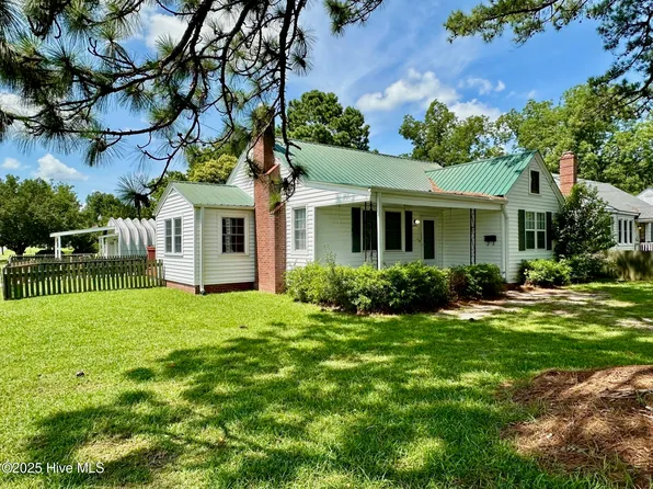 1208 W Main Street, Williamston, NC 27892