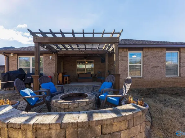 48 Pecan Cir, Decatur, AL 35603