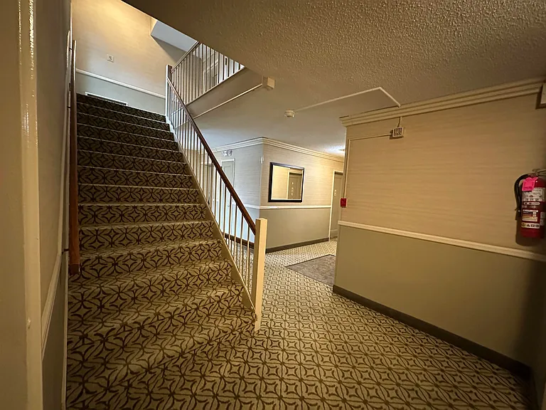 8600 Boulevard E #4G — Photo 3