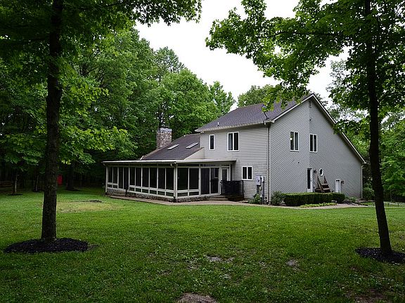 3rd image of 109 Stonehouse Trl