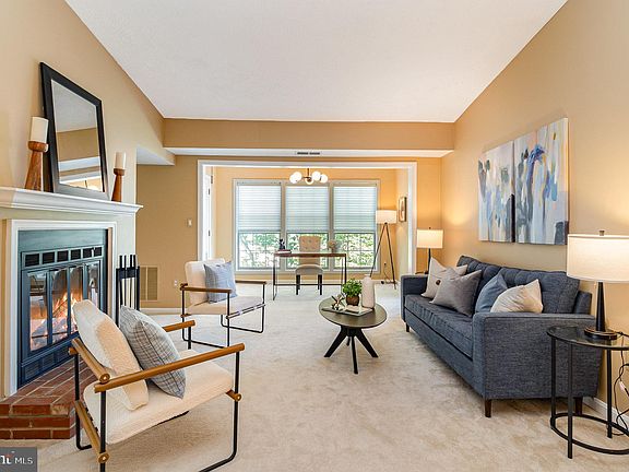 4th image of 7702 Willow Point Dr #7702