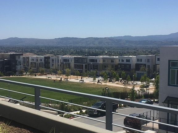 4th image of 263 Llano De Los Robles Ave Unit 10