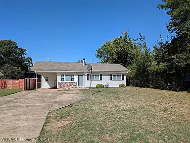 3315 Independence St — Photo 1