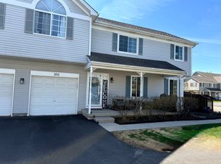 100 Village Creek Dr, Lake In The Hills, IL