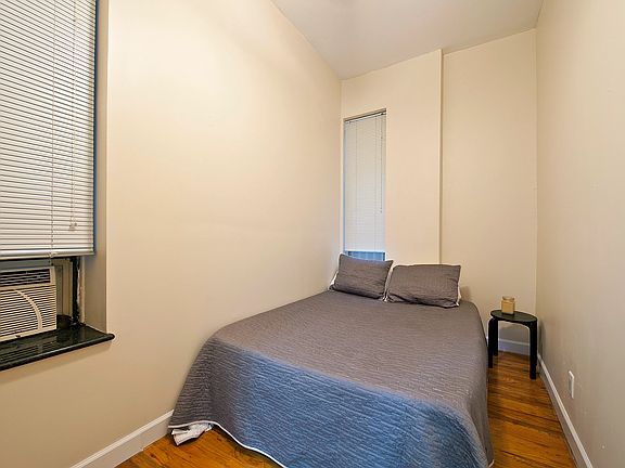 3rd image of 438 W 49th St APT 1A