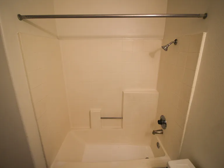 2 bedroom 2 bath apartment in Perris — Photo 37