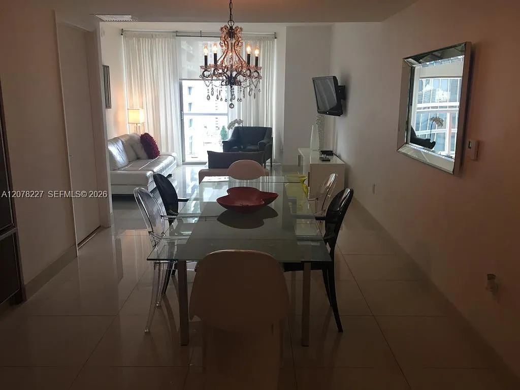 Icon Brickell Condo No 3 — Photo 3