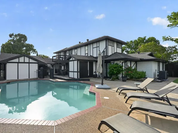 1946 Sussex Dr, Carrollton, TX 75007