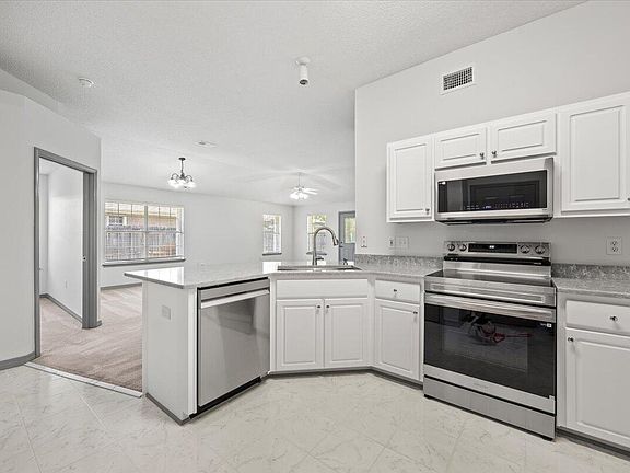 4th image of 8586 Wilburn Cv
