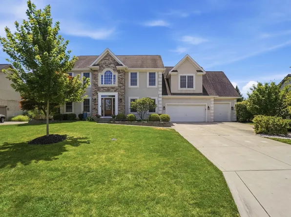 3214 Sunglow Dr, Lewis Center, OH 43035