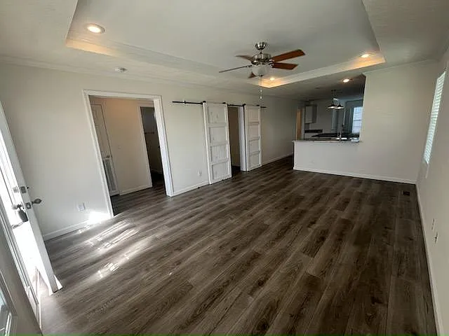 2 bed, 2.0 bath, 1352 sqft, $1,895 — Photo 4