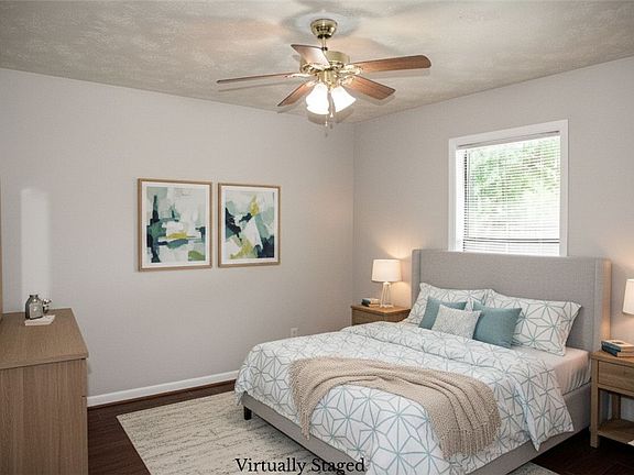 4th image of 1900 Woodsman Dr APT B