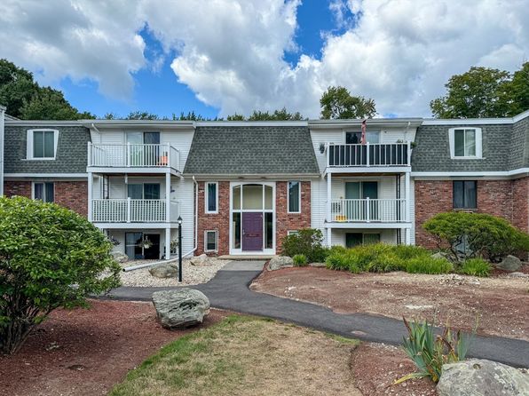 96 Main St APT B6, Foxboro, MA 02035