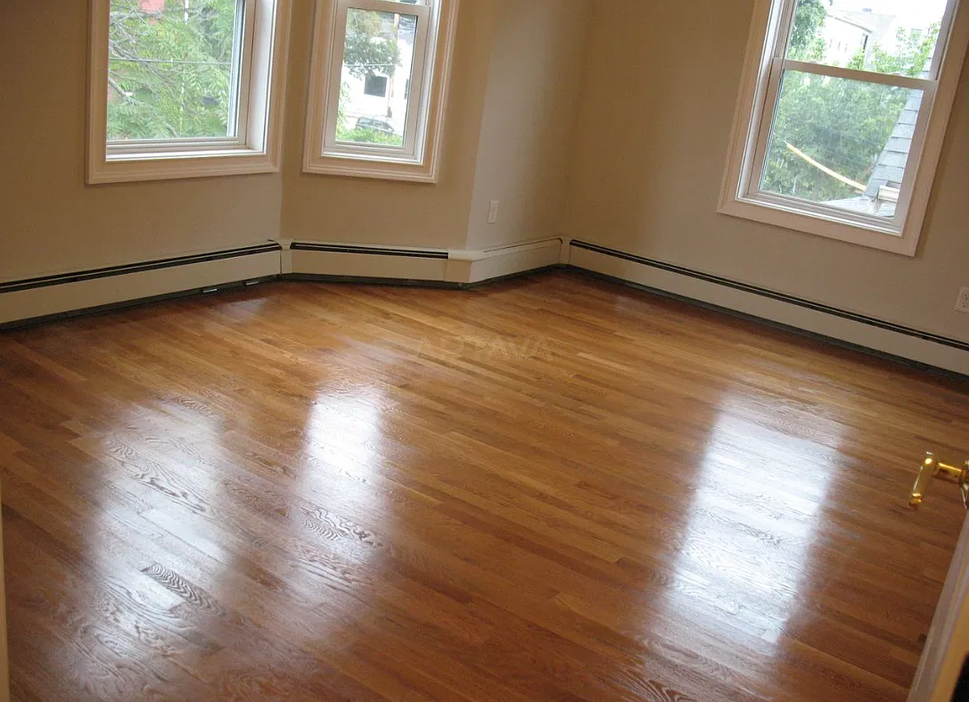 5 bed, $6,100 — Photo 1