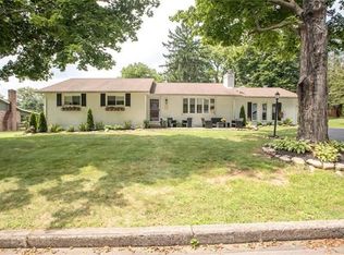 18 Beaver Ln, Easton, PA 18045