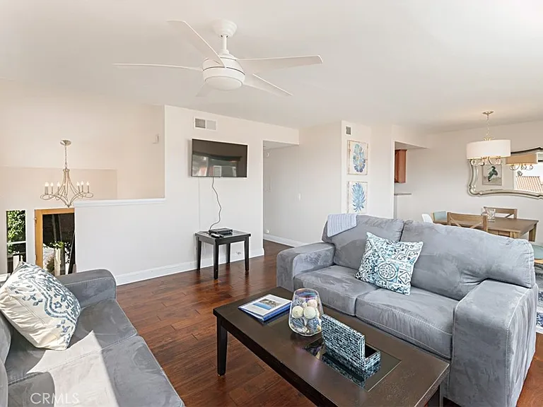 712 Calle Divino — Photo 12