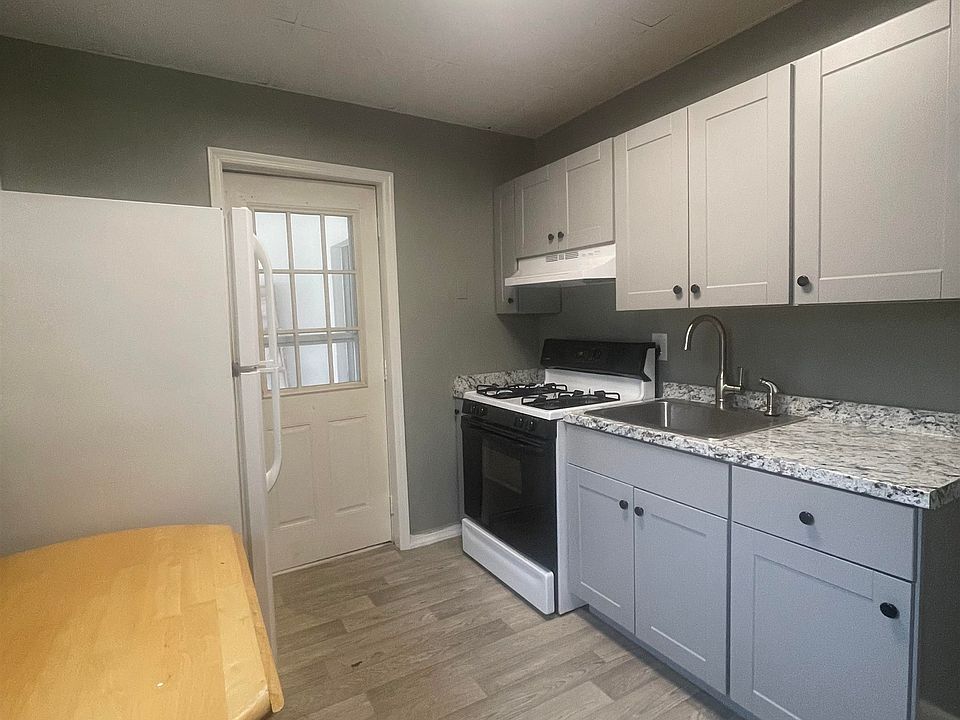 1st image of 107 Sherman Ave APT 1
