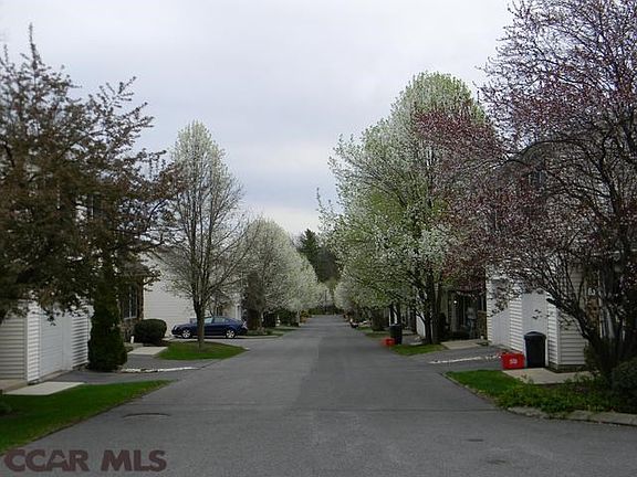 4th image of 251 Amblewood Way