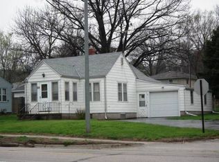 418 N 14th St, Fort Calhoun, NE 68023