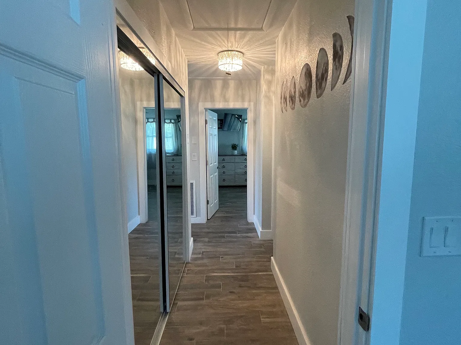 3 bed, 2800 sqft, $4,400 — Photo 4