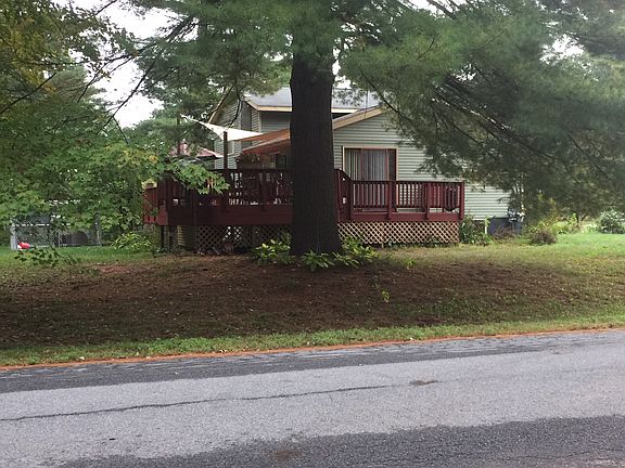 2nd image of 21 Saint Johns Dr