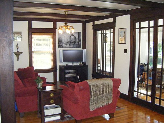 Open and Airy Floor Plan