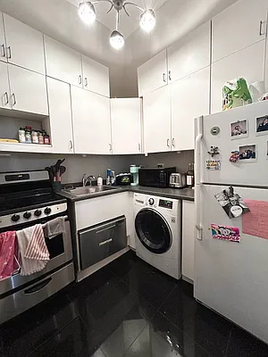 Rented by Douglas Elliman | media 14