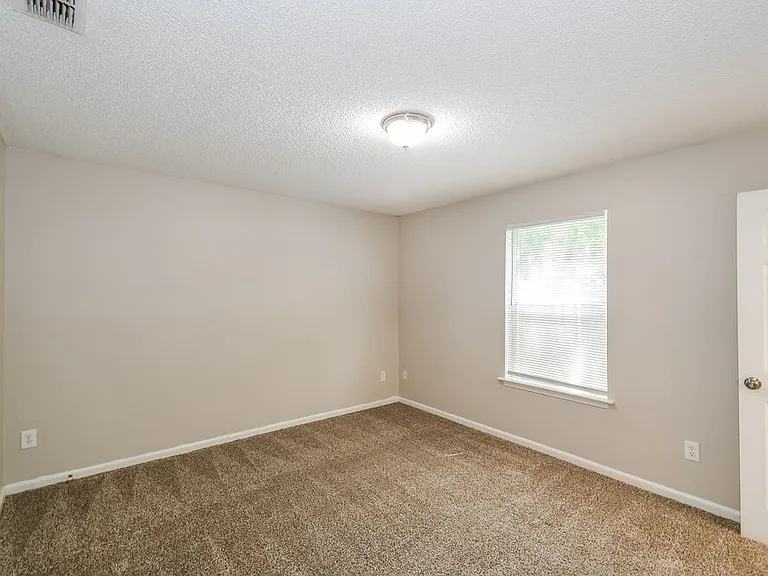 10725 Meadowlea Dr — Photo 11