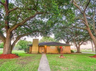 1946 9th St, Hempstead, TX 77445