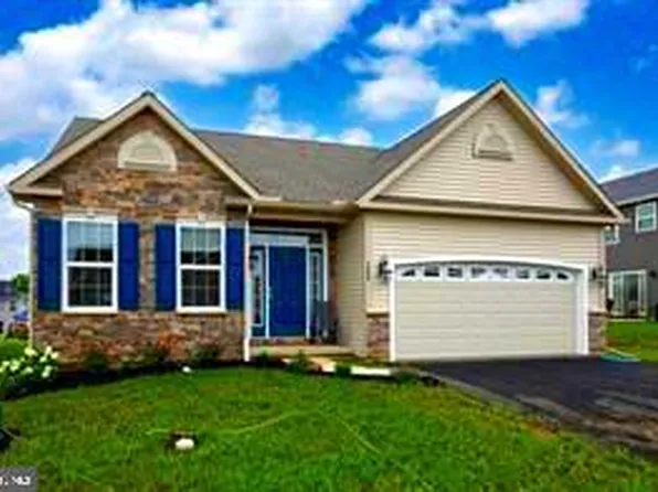 206 Mason Way, New Holland, PA 17557