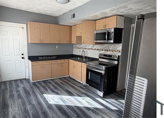 1st image of 1519 Blue Hill Ave #1-2
