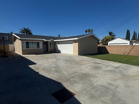 2nd image of 22633 Meyler St