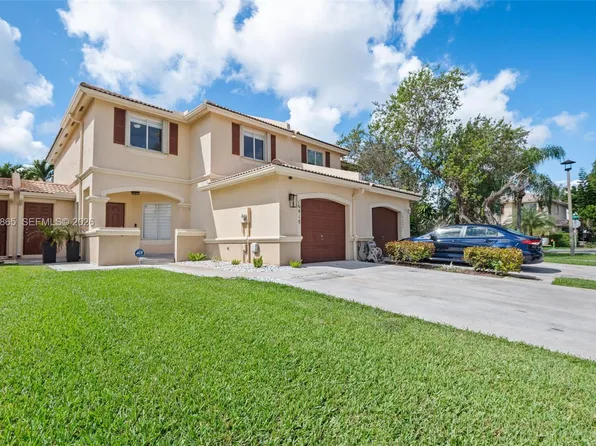 16418 SW 72nd Ter, Miami, FL 33193
