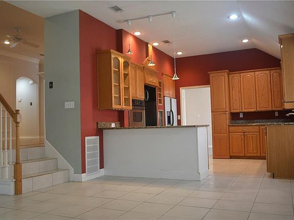 4th image of 2605 Hillside Dr