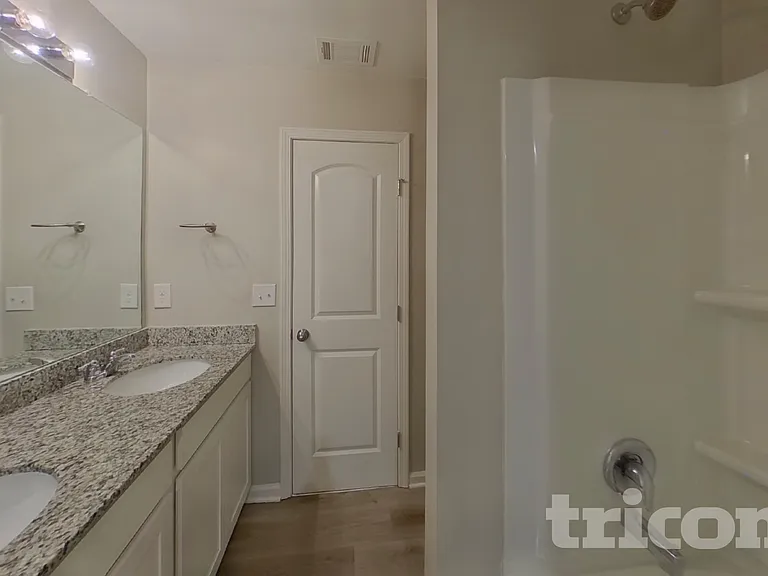 542 Springtime Ln — Photo 10
