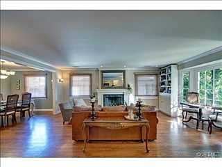 4th image of 4261 Hazeltine Ave