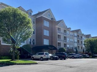 125 Cory Ln, Elmwood Park, NJ 07407