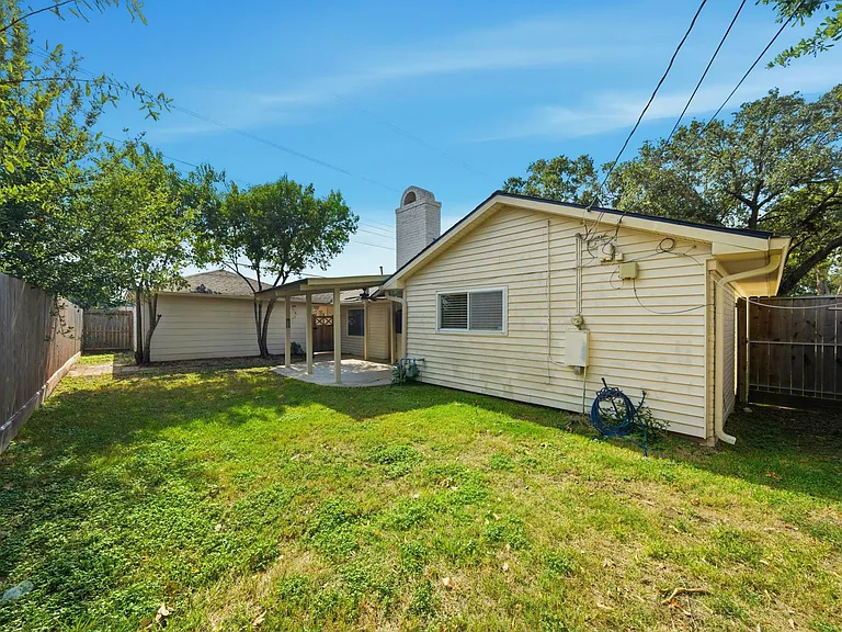 2502 Hollow Hook Rd — Photo 34