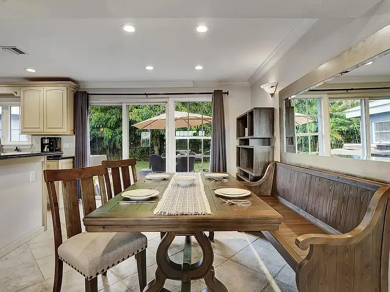5574 Lake Osborne Dr — Photo 8