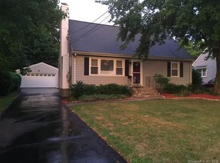 8 Newgate St, West Hartford, CT 06110